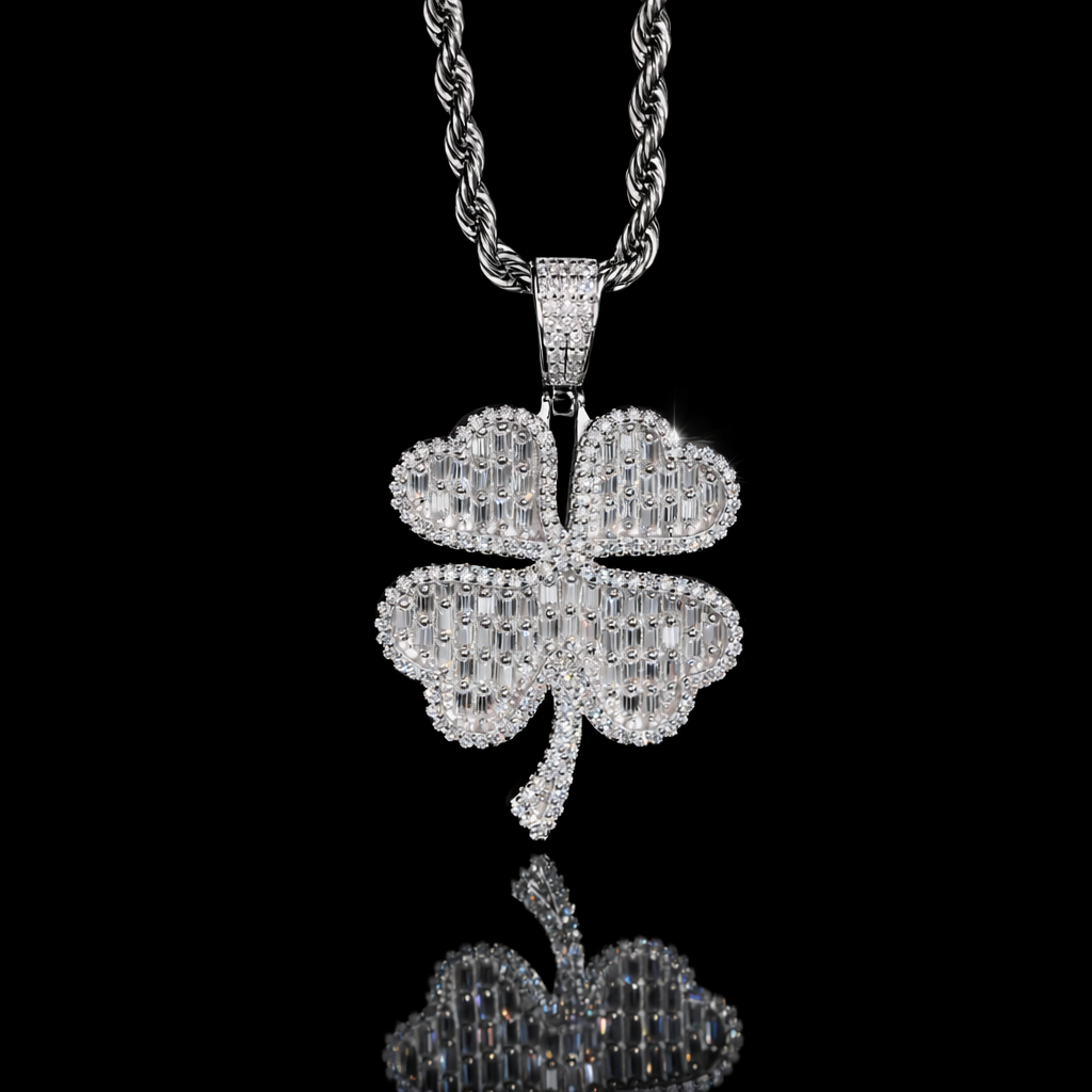 ICE OF LUCK VVS1 18K White Gold Pendant