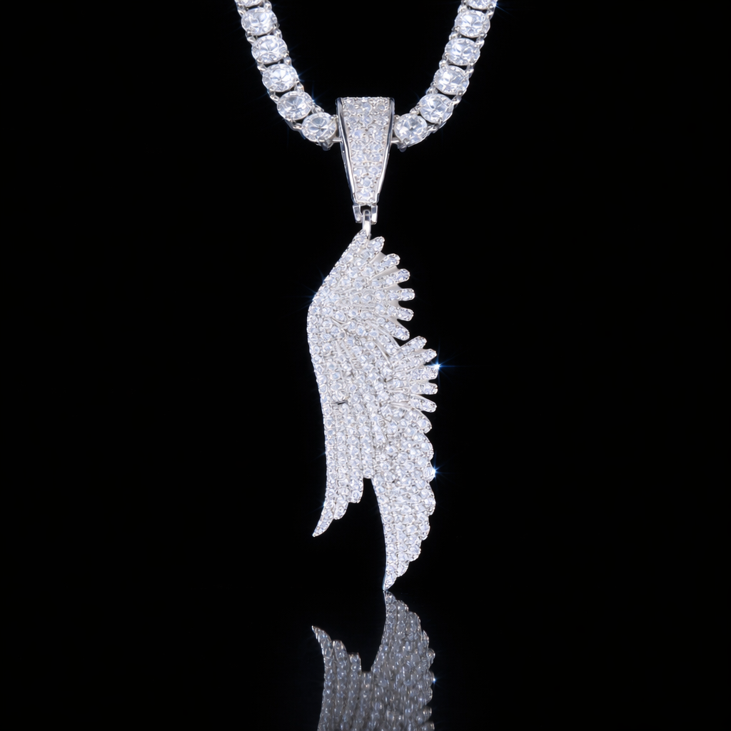 WING OF ICE VVS1 18K White Gold Pendant