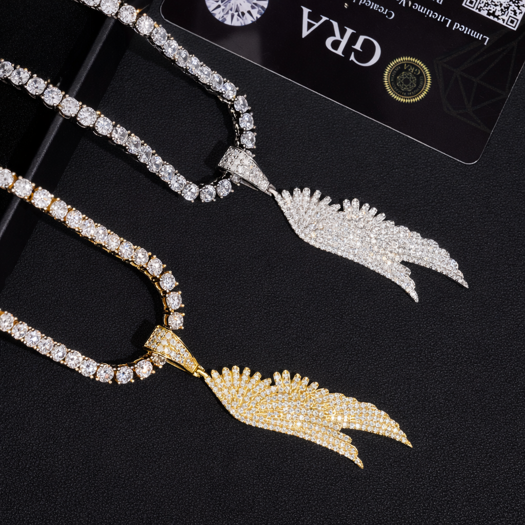 WING OF ICE VVS1 18K White Gold Pendant