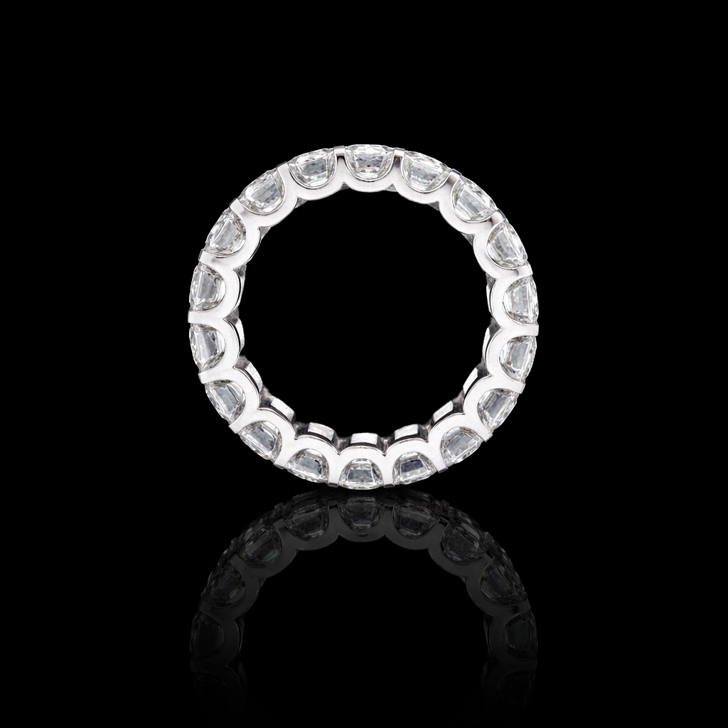 ECLIPSE OF ICE VVS1 18K White Gold Ring