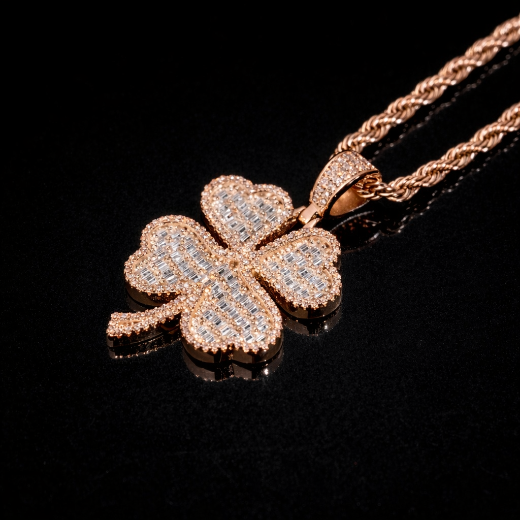 ICE OF LUCK VVS1 18K Rosé Gold Pendant